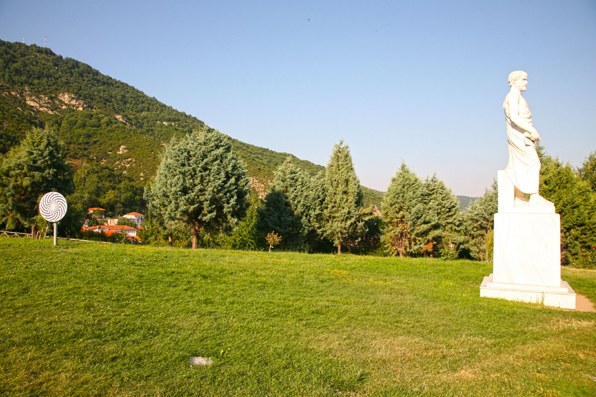 aristotle-park-stagia-halkidiki